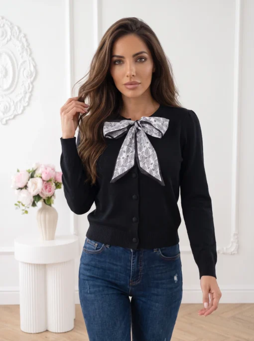 cardigan-cu-nasturi-si-funda-satinata-cu-imprimeu-paisley