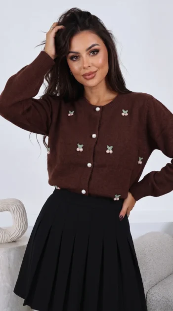 cardigan-din-tricot-cu-aplicatii-cirese-perlate-si-nasturi-perla