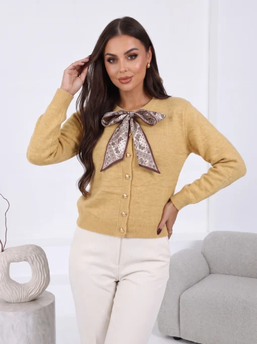 cardigan-din-tricot-cu-esarfa-la-guler-si-nasturi-aurii