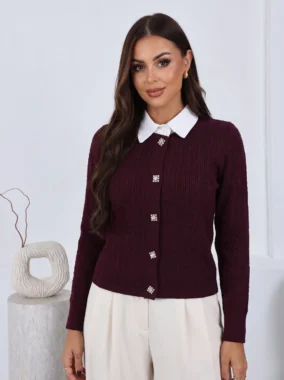 Cardigan din tricot cu guler alb si nasturi stralucitori