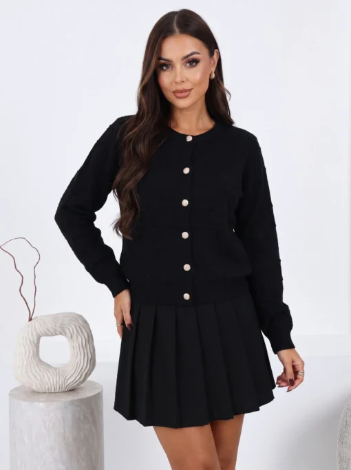 cardigan-din-tricot-cu-inimi-in-relief-si-nasturi-aurii