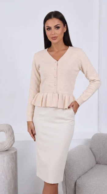 cardigan-din-tricot-cu-volanas-peplum-si-nasturi-perlati