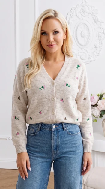 cardigan-din-tricot-fin-cu-decolteu-in-v-si-floricele-brodate