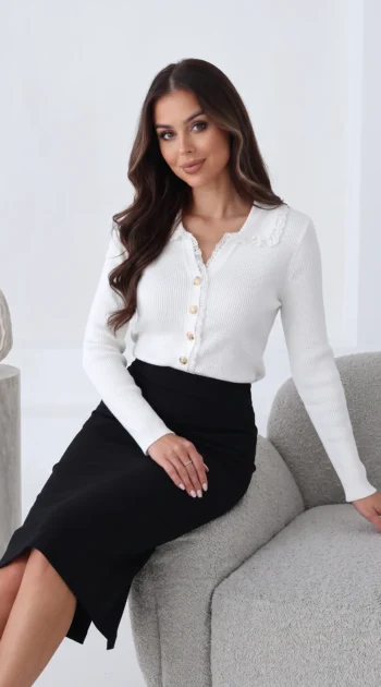 cardigan-din-tricot-striat-cu-guler-din-dantela-si-nasturi-aurii
