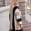 cardigan-elegant-din-tricot-cu-imprimeu-si-franjuri-la-tiv