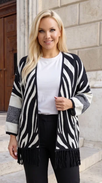 cardigan-elegant-din-tricot-cu-imprimeu-zebra-si-franjuri