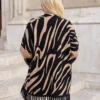 cardigan-elegant-din-tricot-cu-imprimeu-zebra-si-franjuri
