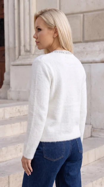 cardigan-elegant-din-tricot-pufos-cu-perle