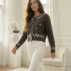 cardigan-elegant-maro-cu-nasturi-si-aplicatii-perle