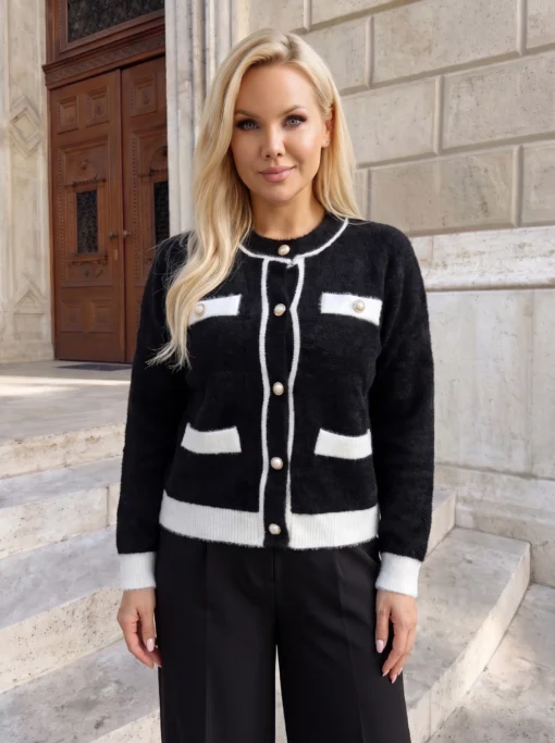 cardigan-elegant-pufos-cu-nasturi-bijuterie-tip-perla