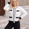 cardigan-elegant-pufos-cu-nasturi-bijuterie-tip-perla