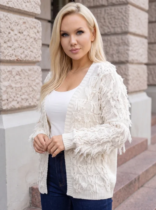 cardigan-pufos-cu-franjuri
