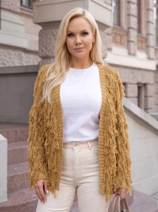 cardigan-pufos-cu-franjuri