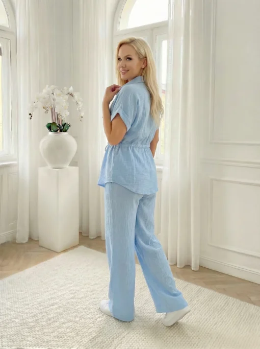 compleu-bleu-cu-camasa-si-pantaloni-evazati