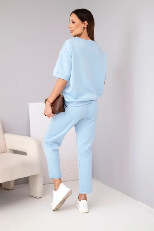compleu-bleu-din-vascoza-cu-top-cu-maneca-scurta-si-pantaloni-cu-snur