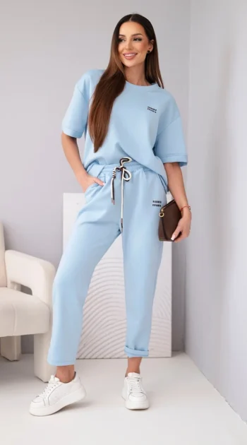 compleu-bleu-din-vascoza-cu-top-cu-maneca-scurta-si-pantaloni-cu-snur