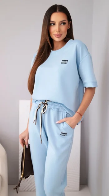 compleu-bleu-din-vascoza-cu-top-cu-maneca-scurta-si-pantaloni-cu-snur