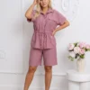 compleu-dama-cu-camasa-si-pantaloni-scurti-roz-pudra