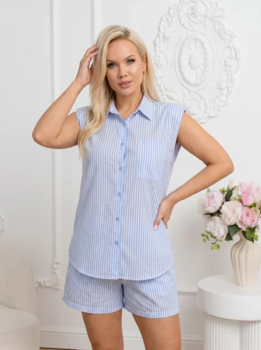 compleu-dama-din-bumbac-in-dungi-format-din-camasa-fara-maneci-si-pantaloni-scurti