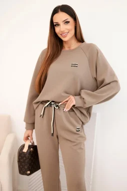 Compleu dama din vascoza bej cu guler rotund si pantaloni comozi