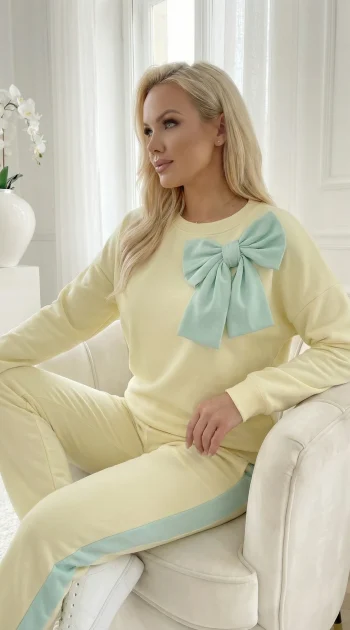 compleu-dama-galben-pastel-cu-funda-mint-statement