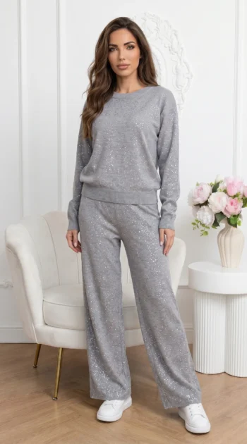 compleu-dama-gri-cu-strasuri-format-din-bluza-si-pantaloni