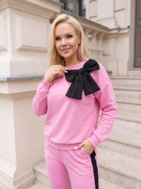 Compleu dama roz cu funda neagra statement