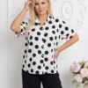 compleu-de-vara-din-vascoza-cu-camasa-cu-buline-si-pantaloni-negri