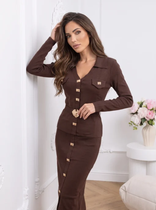 compleu-din-tricot-fin-din-doua-piese-cu-detalii-aurii