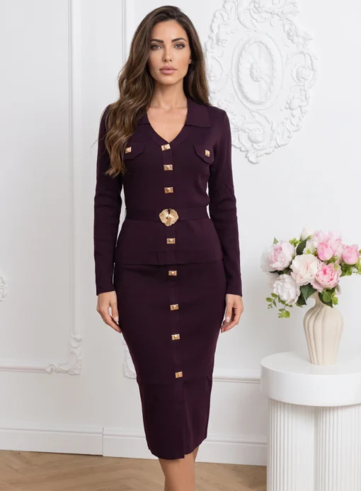 compleu-din-tricot-fin-din-doua-piese-cu-detalii-aurii