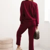 compleu-din-vascoza-visiniu-cu-aplicatie-decorativa-si-pantaloni-lejeri