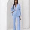 compleu-elegant-bleu-format-din-sacou-cu-cordon-si-pantaloni-evazati