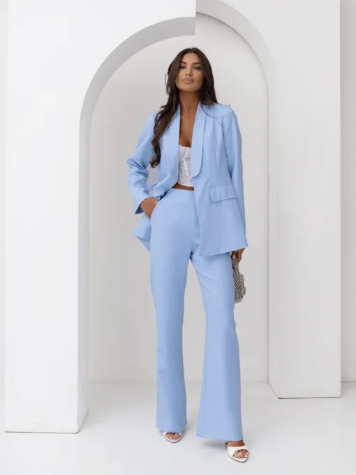 compleu-elegant-bleu-format-din-sacou-cu-cordon-si-pantaloni-evazati
