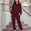 compleu-elegant-cu-aplicatie-florala-3d