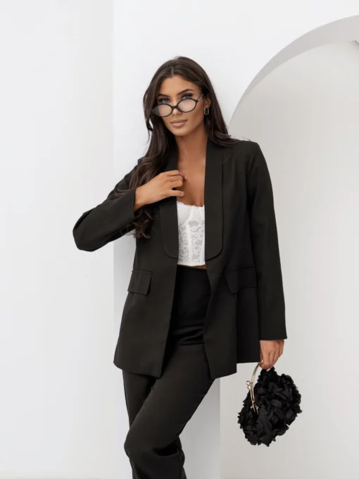 compleu-elegant-negru-format-din-sacou-cu-cordon-si-pantaloni-evazati