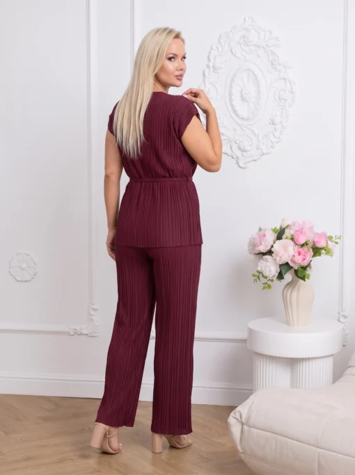 compleu-elegant-plisat-bordo-cu-cordon-in-talie