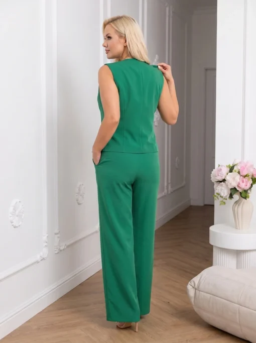 compleu-elegant-verde-format-din-vesta-cu-nasturi-metalici-si-pantaloni