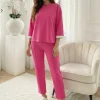 compleu-fucsia-format-din-bluza-cu-mansete-contrastante-si-pantaloni
