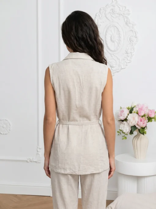 compleu-lejer-din-in-cu-vesta-si-pantaloni