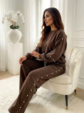 Compleu maro inchis oversize cu perle