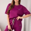 compleu-mov-din-vascoza-cu-top-cu-maneca-scurta-si-pantaloni-cu-snur
