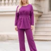 compleu-mov-elegant-cu-bluza-cambrata-si-funda-la-spate