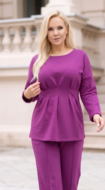 compleu-mov-elegant-cu-bluza-cambrata-si-funda-la-spate