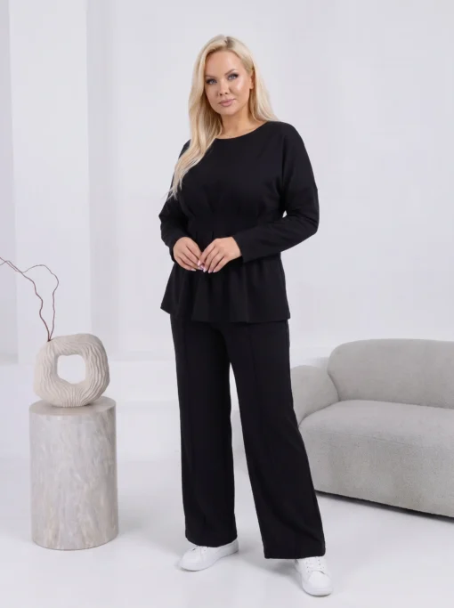 compleu-negru-elegant-cu-bluza-cambrata-si-funda-la-spate
