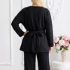 compleu-negru-elegant-cu-bluza-cambrata-si-funda-la-spate