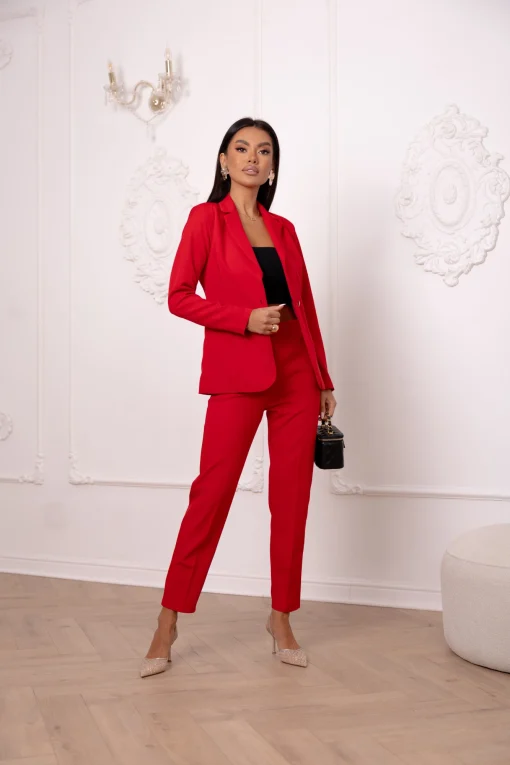 compleu-rosu-elegant-cu-sacou-cambrat-si-pantaloni-conici