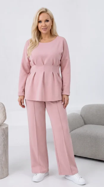 compleu-roz-pudra-elegant-cu-bluza-cambrata-si-funda-la-spate
