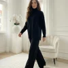 compleu-tricot-negru-cu-buzunare-frontale