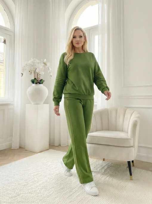 compleu-verde-din-vascoza-cu-detalii-aurii