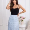 fusta-lunga-bleu-cu-buline-si-aspect-satinat
